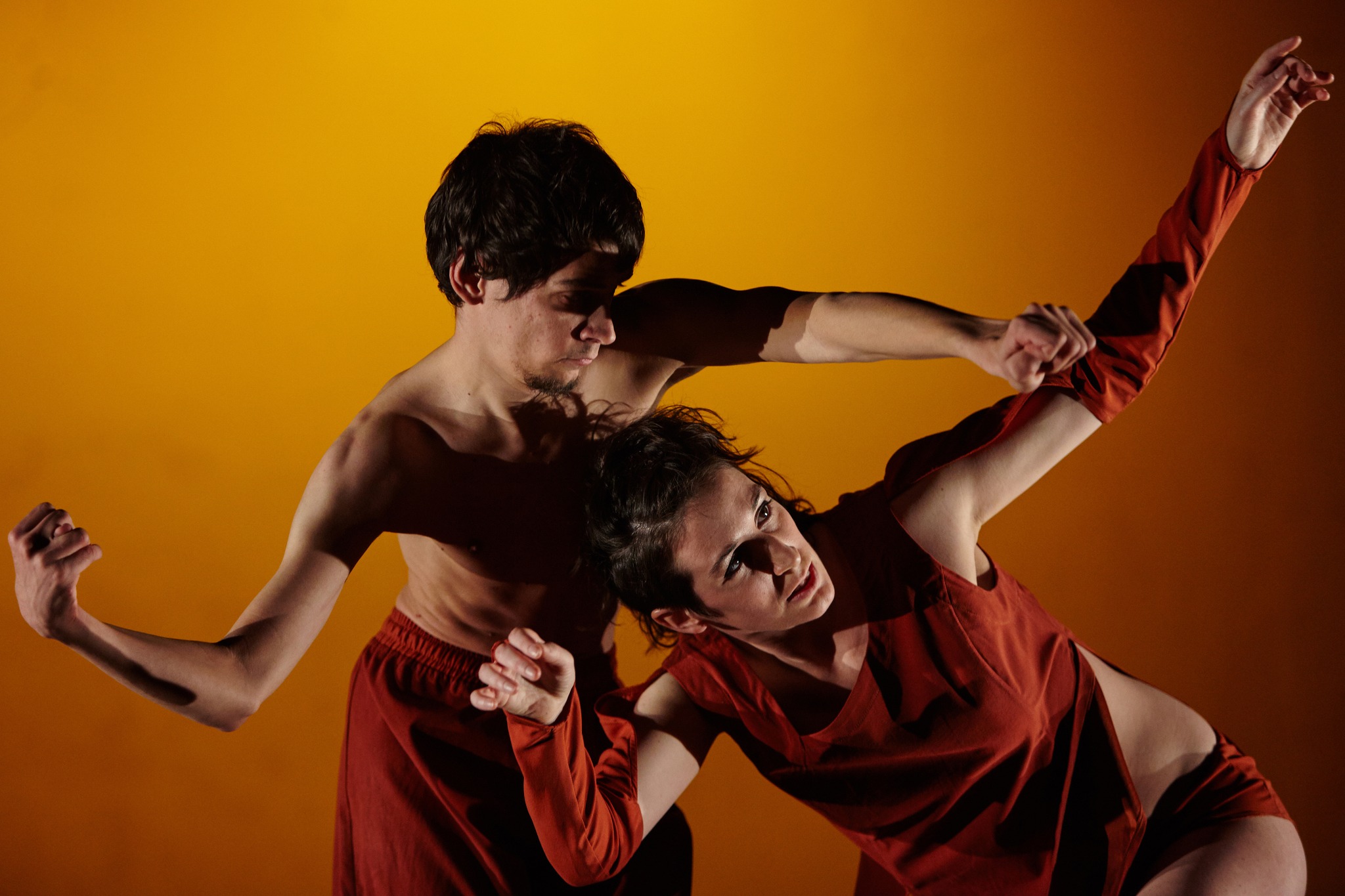 PAS DE DEUX - DUSA GÁBOR FOTÓKIÁLLÍTÁSA - Aula