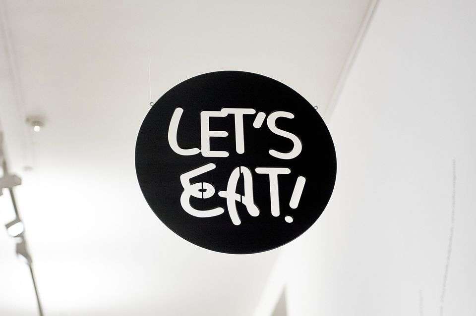 CAPAZINE – LET’S EAT – Beavató tárlatvezetés