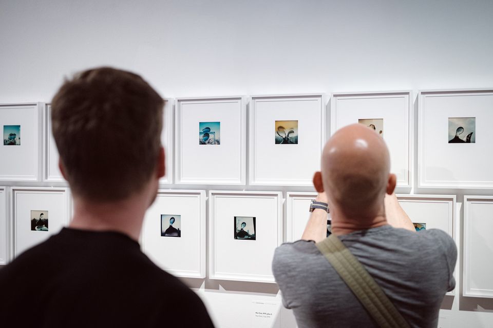 Záró kurátori tárlatvezetés: A felejtés csele – Válogatás André Kertész polaroidjaiból
