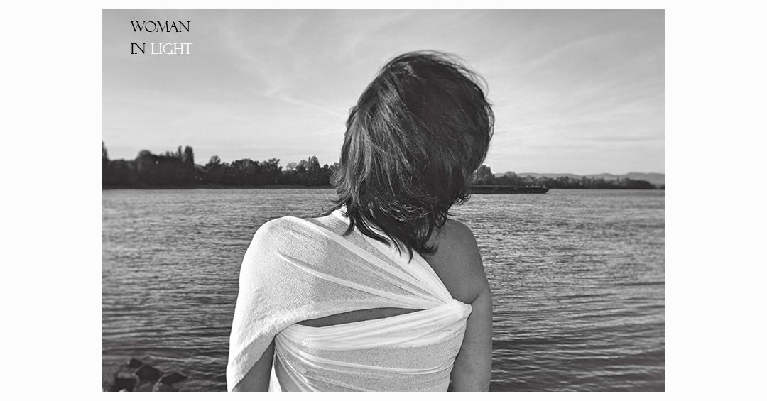 Woman in Light // Női, kreatív portréfotó workshop
