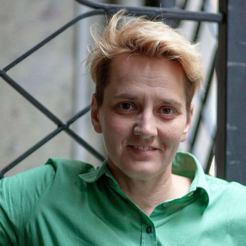 Fábián Évi exkluzív tárlatvezetése Keleti Éva kiállításán